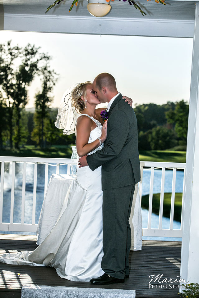 Pebble creek golf club wedding, Bride and groom, Cincinnnati Wedding, First Wedding kiss