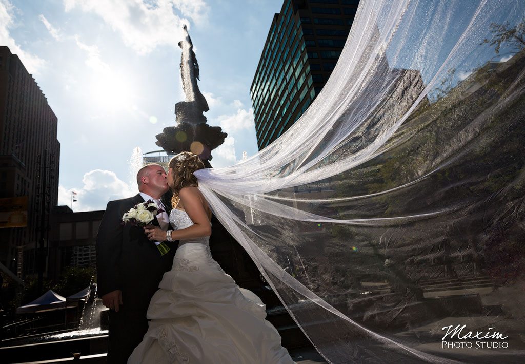Fountain Square Cincinnati Wedding off Camera Flash