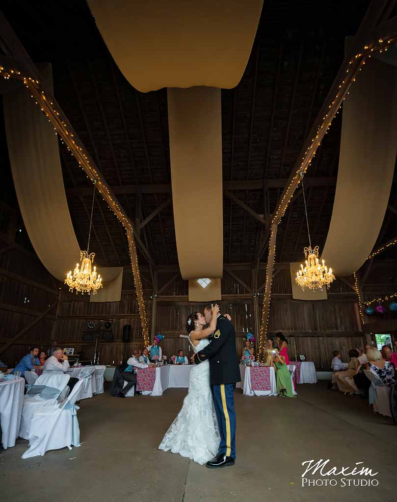 Cincinnati-ohio Best Wedding Photographer