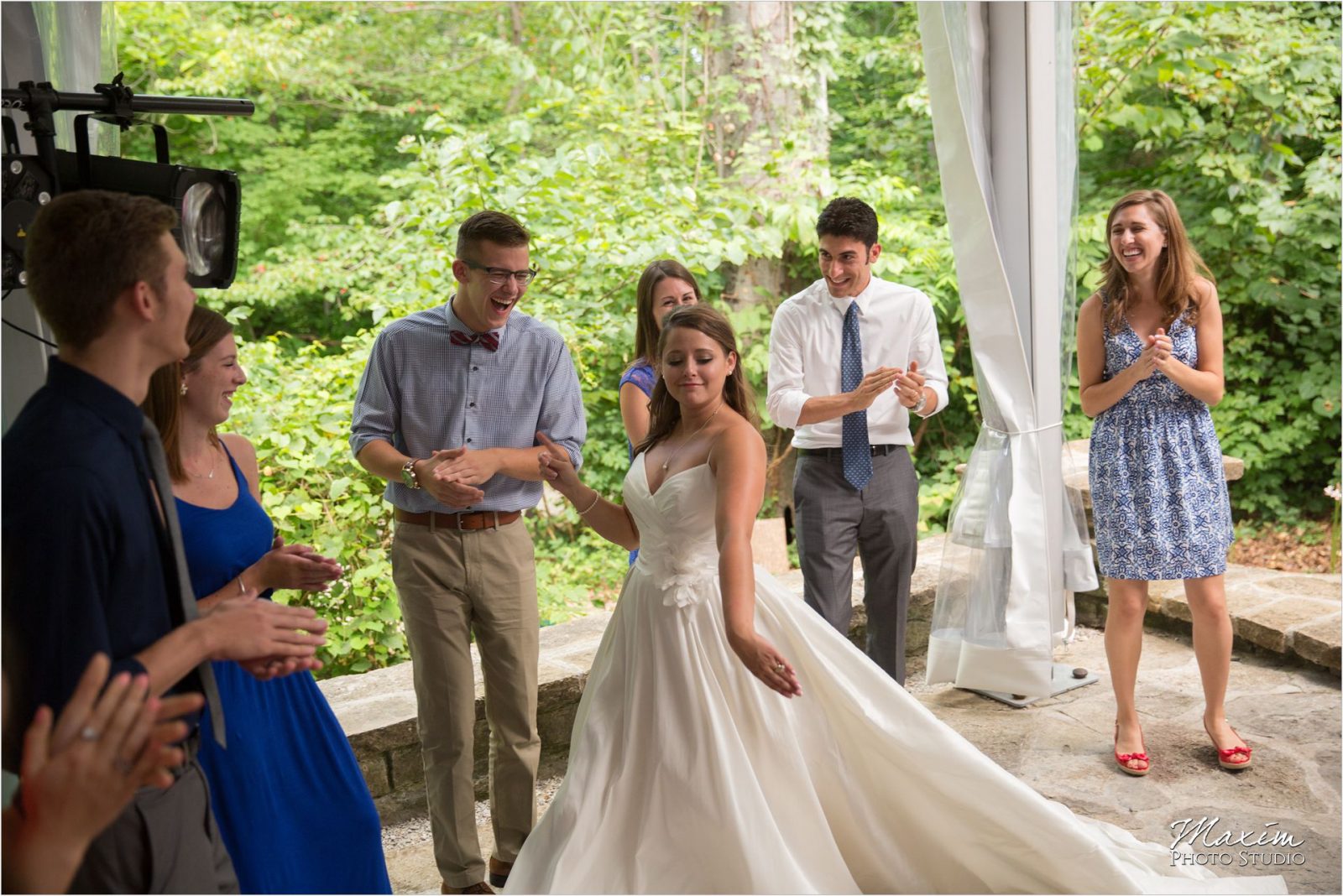Cincinnati Wedding Photographers Krippendorf Lodge Cincinnati Nature Center Reception