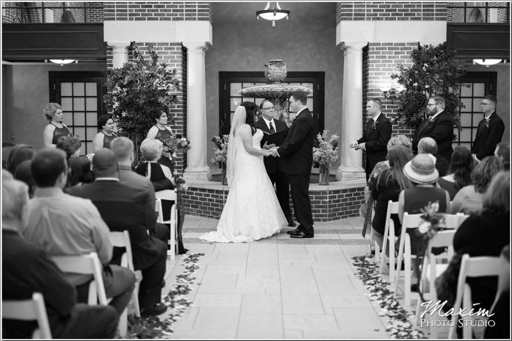 Manor House Ohio wedding ceremony