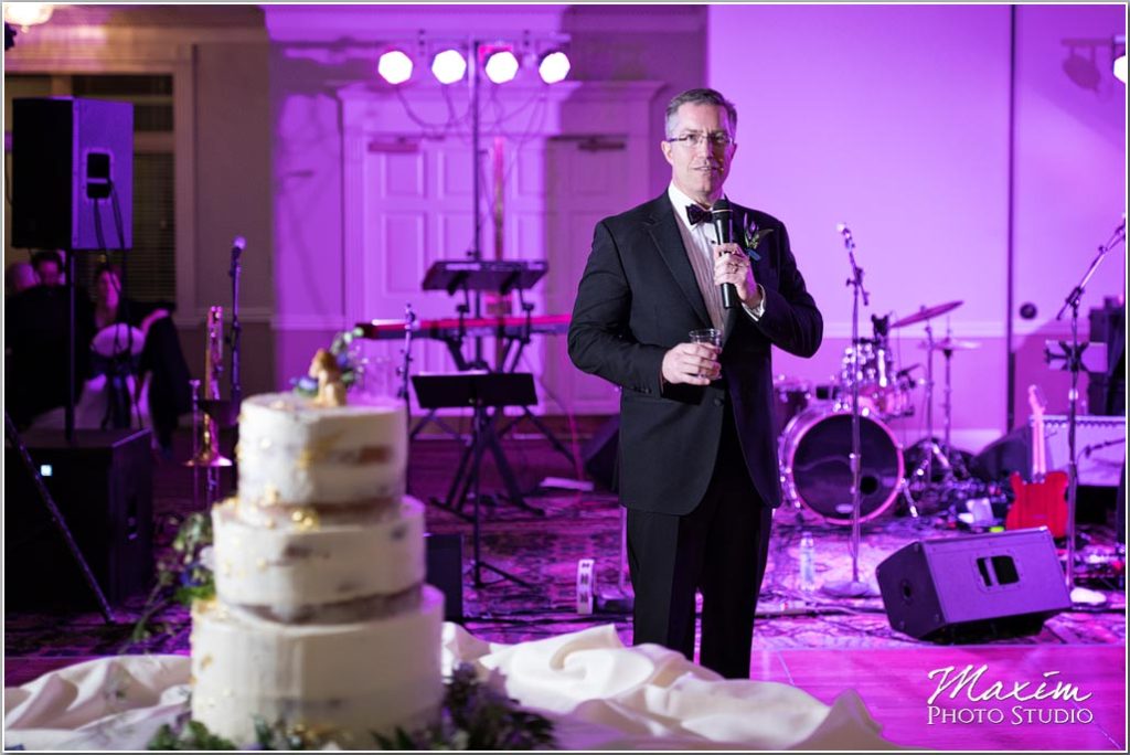 Manor House Ohio wedding, reception, wedding cake, Toasts