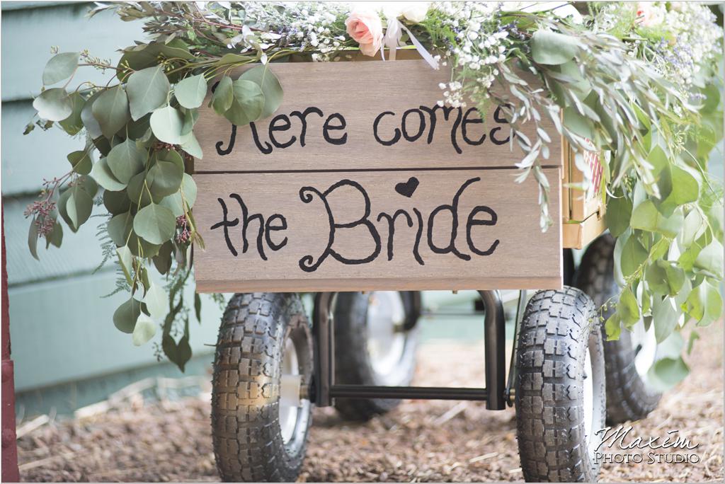 Ohio horse farm wedding Here comes the bride