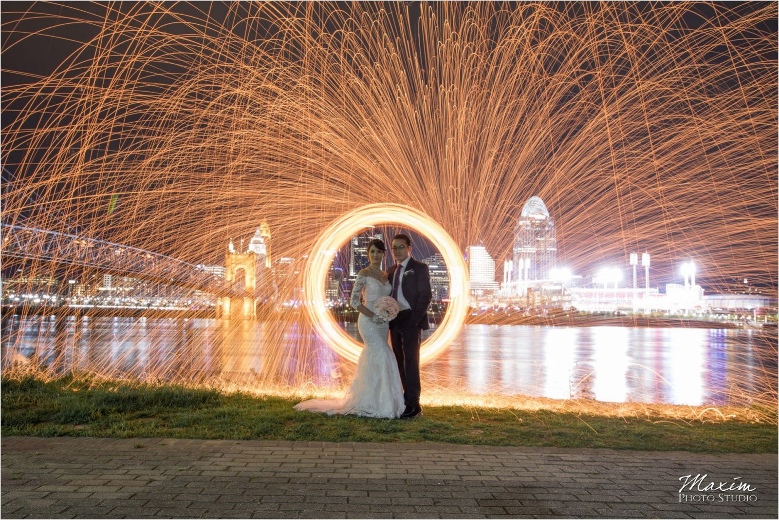 Ault Park Cincinnati Bride groom Sparklers Cincinnati
