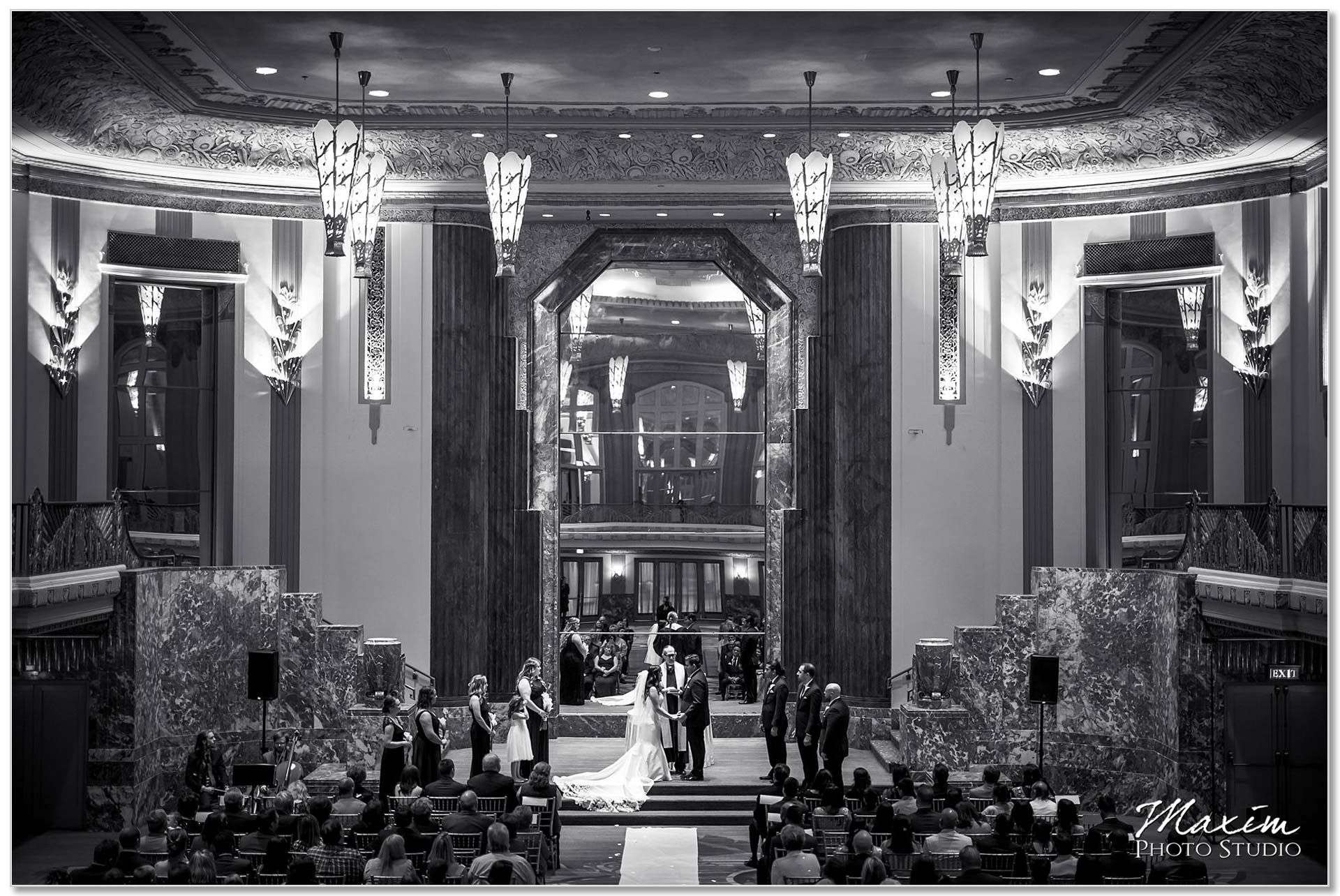 Hilton Netherland Plaza wedding Ceremony