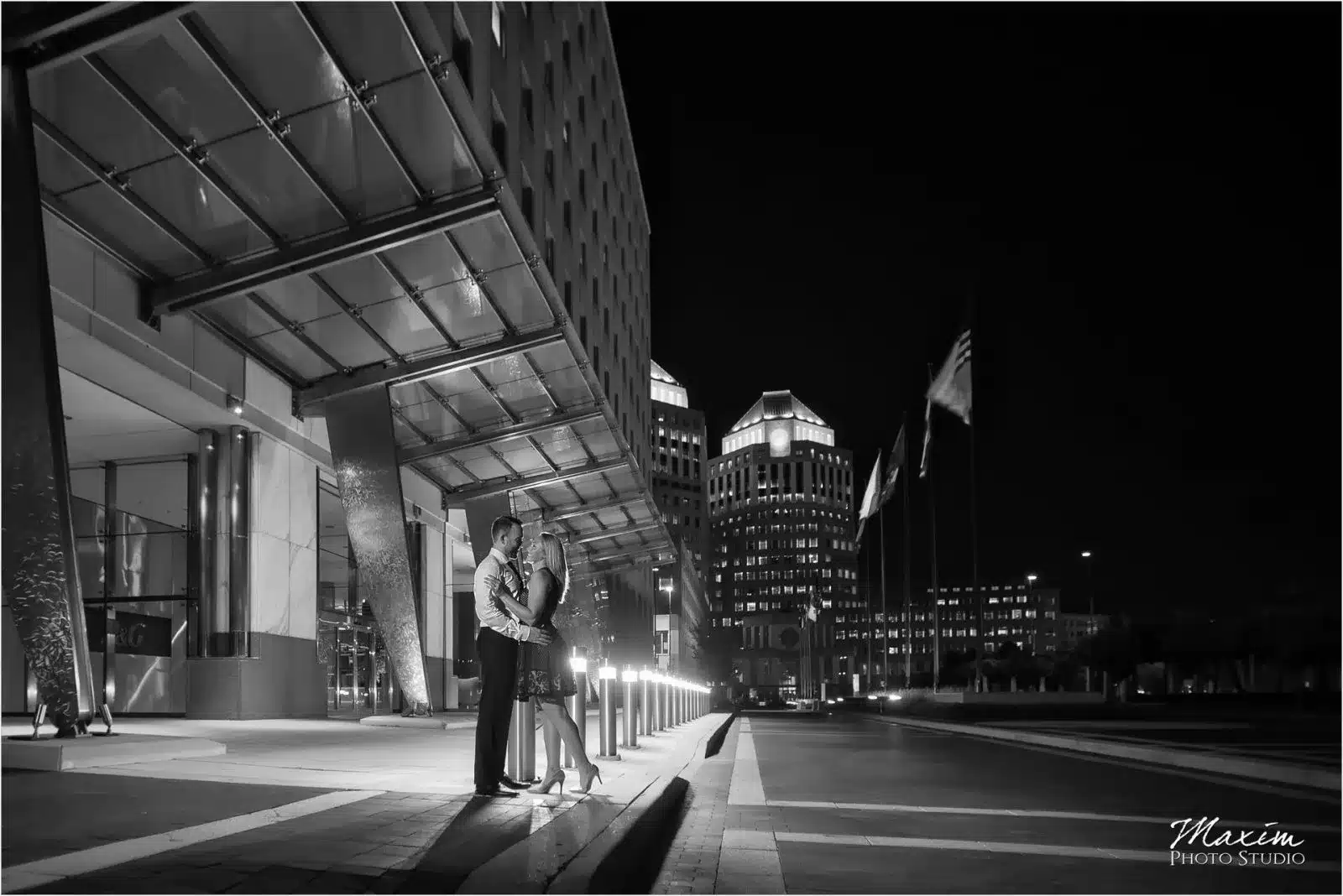 Downtown Cincinnati Wedding Engagement couple