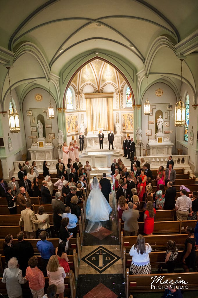 st aloysius chapel cincinnati, Hollyn + Jarod | St Aloysius Chapel Wedding
