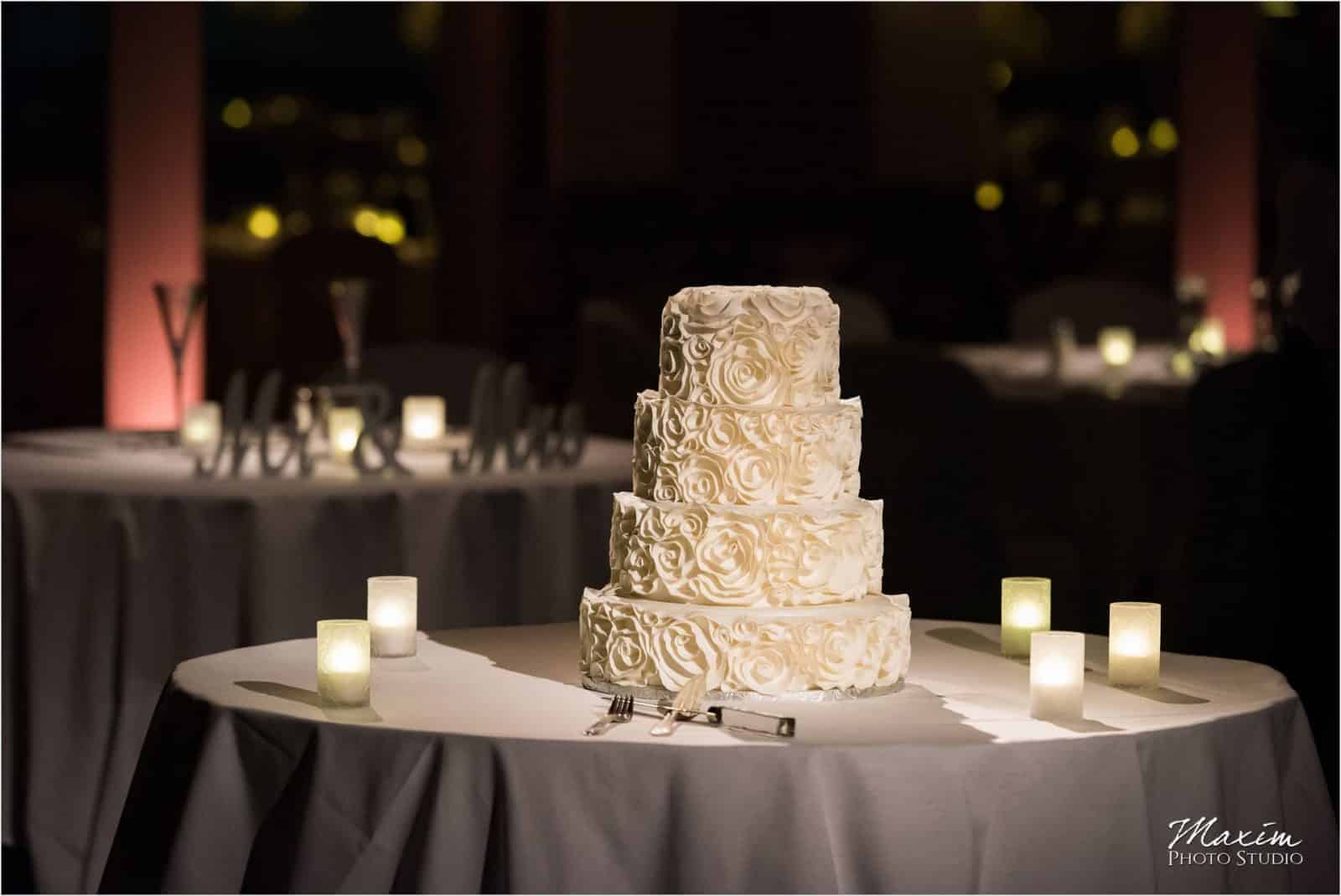 Hilton Netherland Plaza Hotel Cincinnati Wedding, Hall of MIrrors Wedding Reception Cake