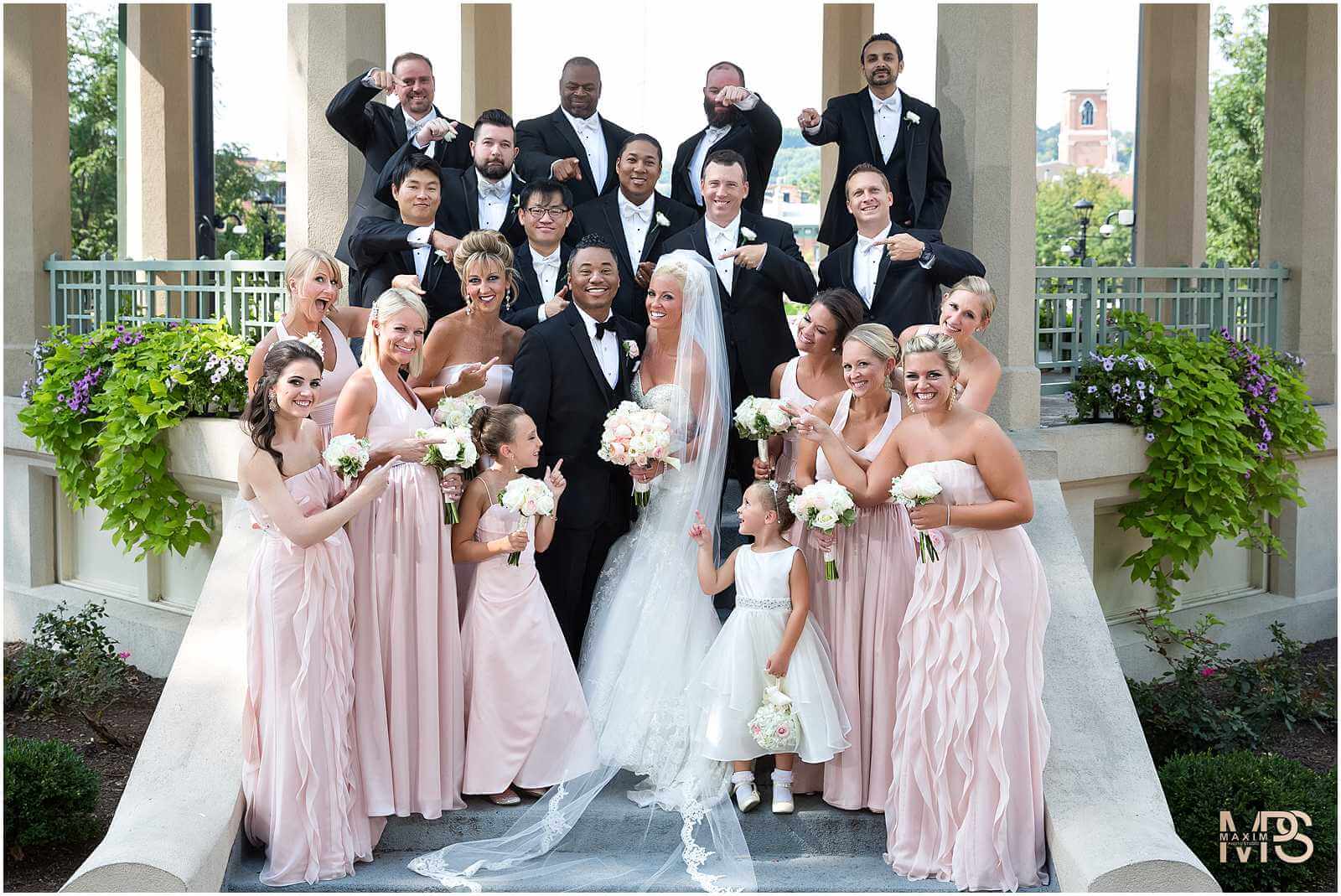 Cincinnati Music Hall wedding groom bride portraits