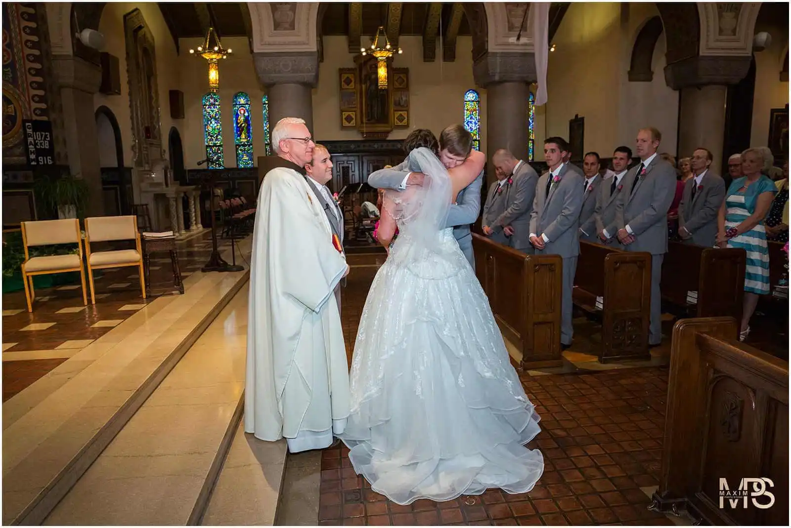Cincinnati Wedding Photographers St. Monica St. George wedding ceremony