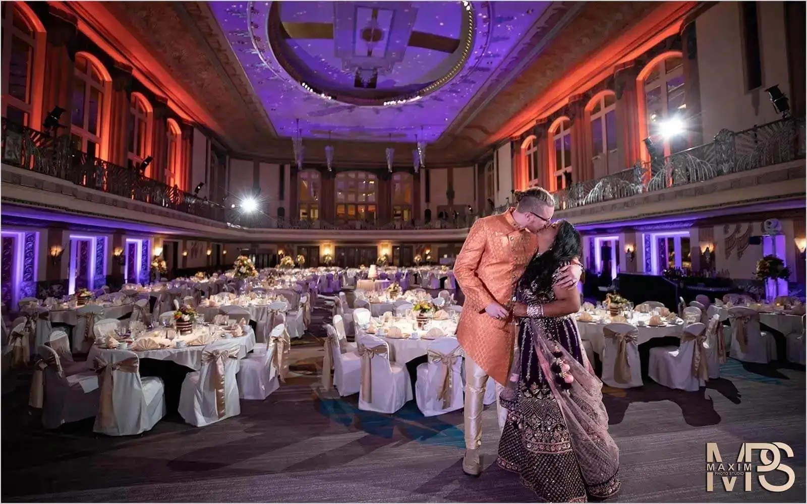 Hilton Cincinnati Netherland Plaza Indian wedding couple