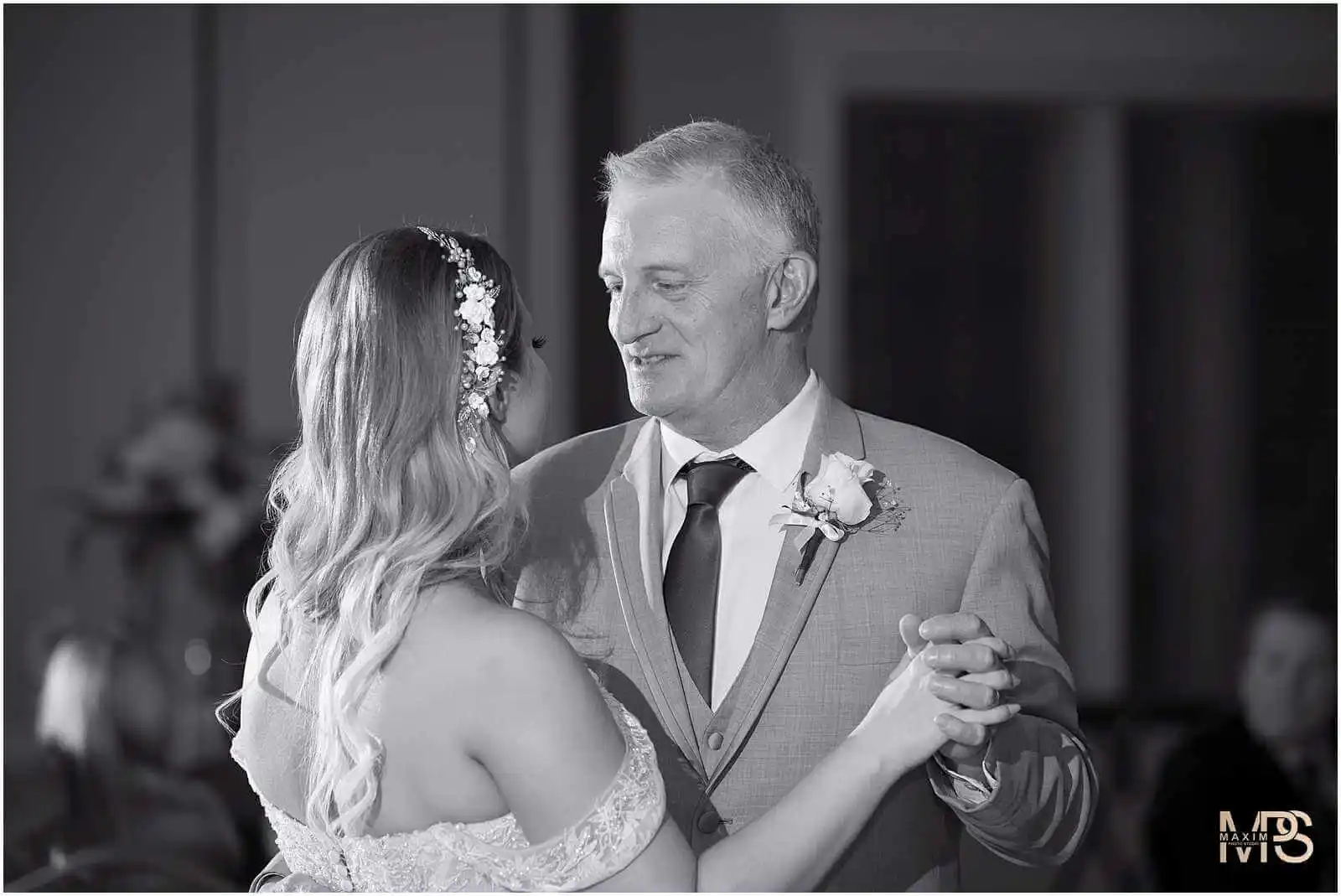 Father daughter first dance Manor House Ohio wedding reception