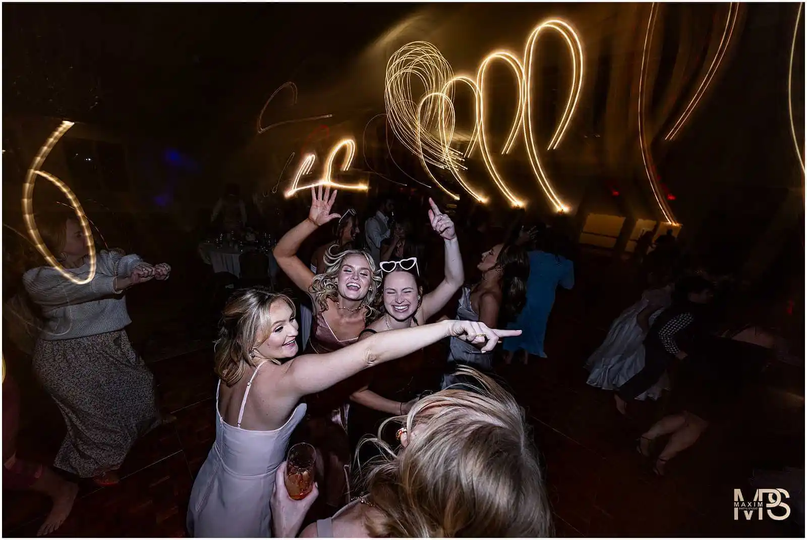 Manor House Ohio Wedding reception dancing with shutter drag