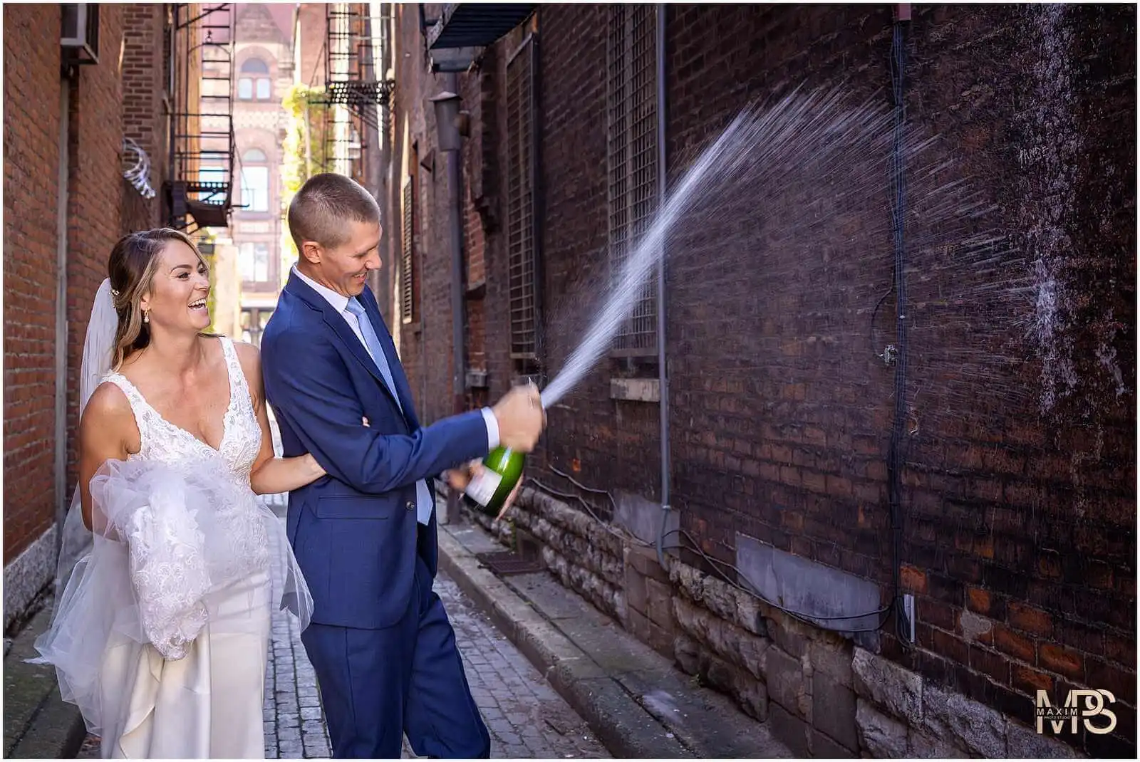 Cincinnati micro wedding elopement photography as 50