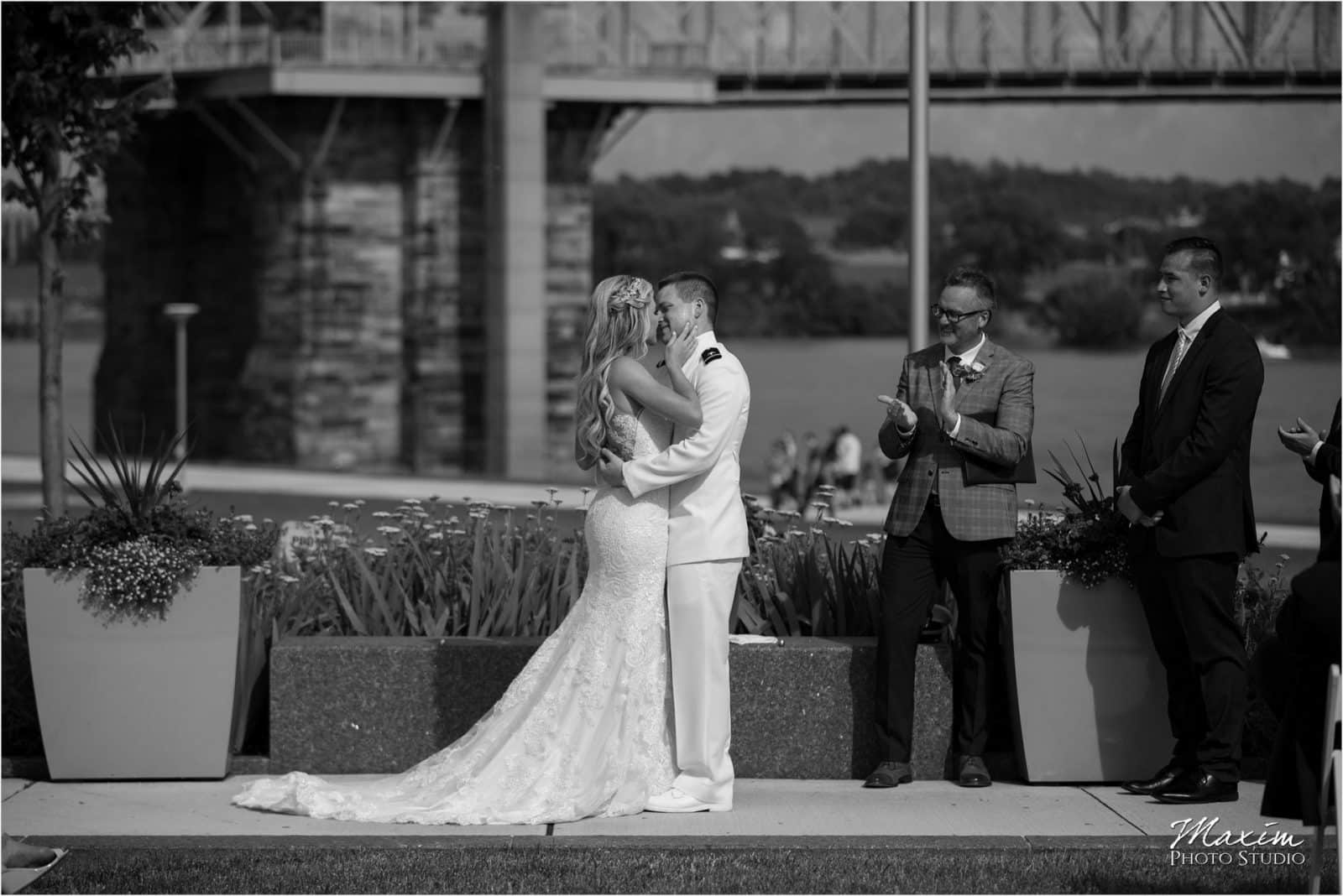 Anderson Pavilion Cincinnati Wedding Photography mb 82