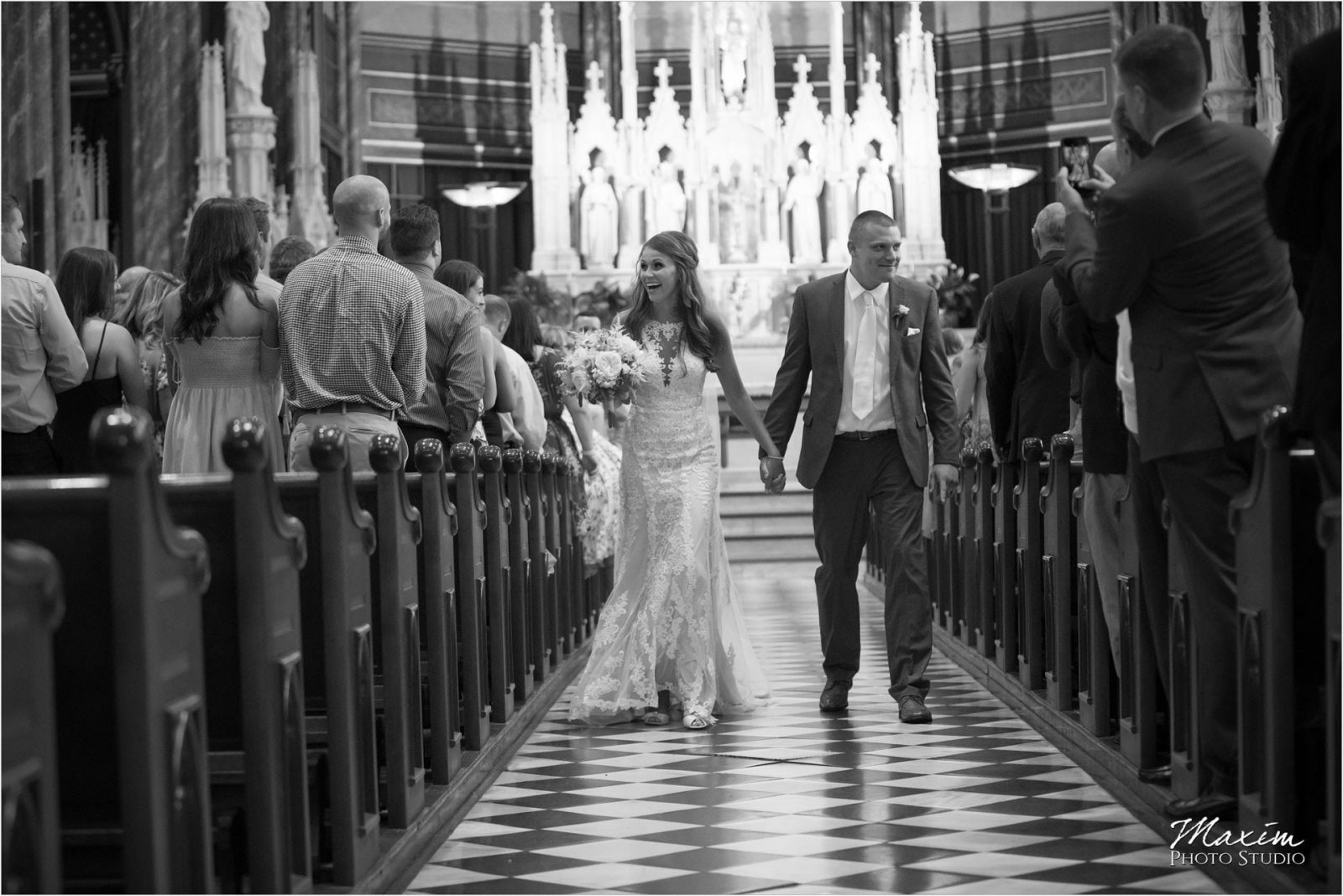 Cincinnati Wedding Photographers st xavier church lr 64