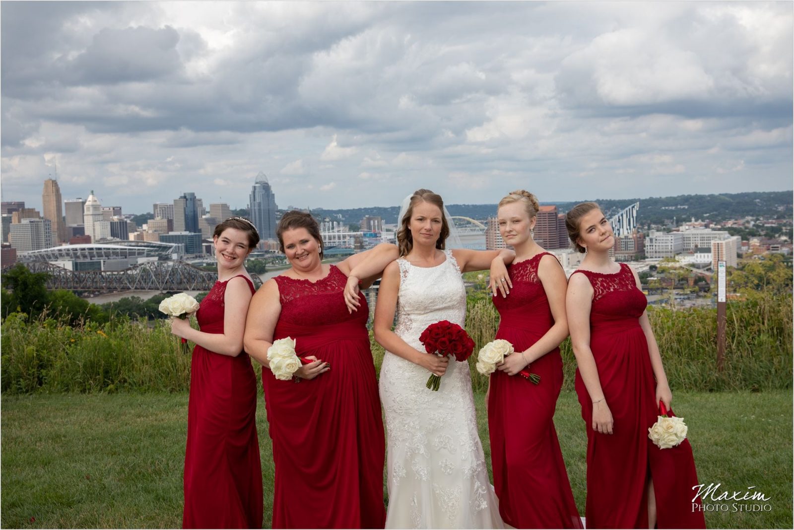 Cincinnati Wedding Photographers the grand covington rw 25