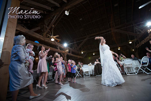 polen-farm-wedding-dayton-wedding-photographer-noriko-16