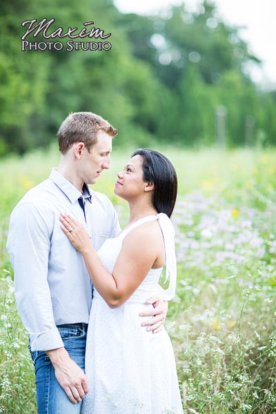 dayton-wedding-photographer-wegerzyn-gardens-dayton-ohio-engagement-016