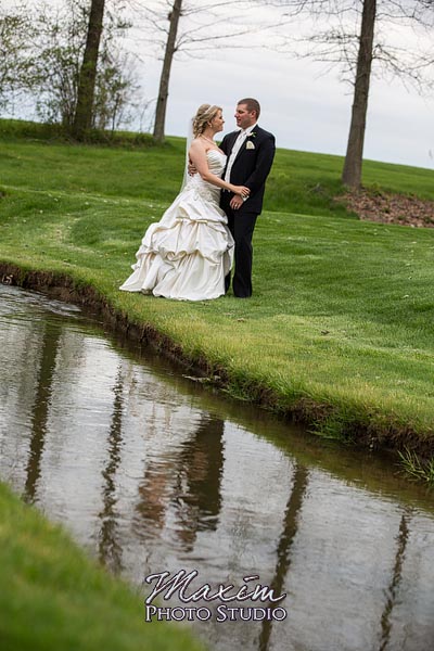 scioto-reserve-country-club-columbus-wedding-photographs-lindsey-012