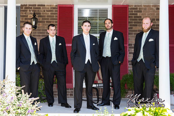 spring-grove-st-catharine-of-siena-wedding-photographers-kc-nick-05