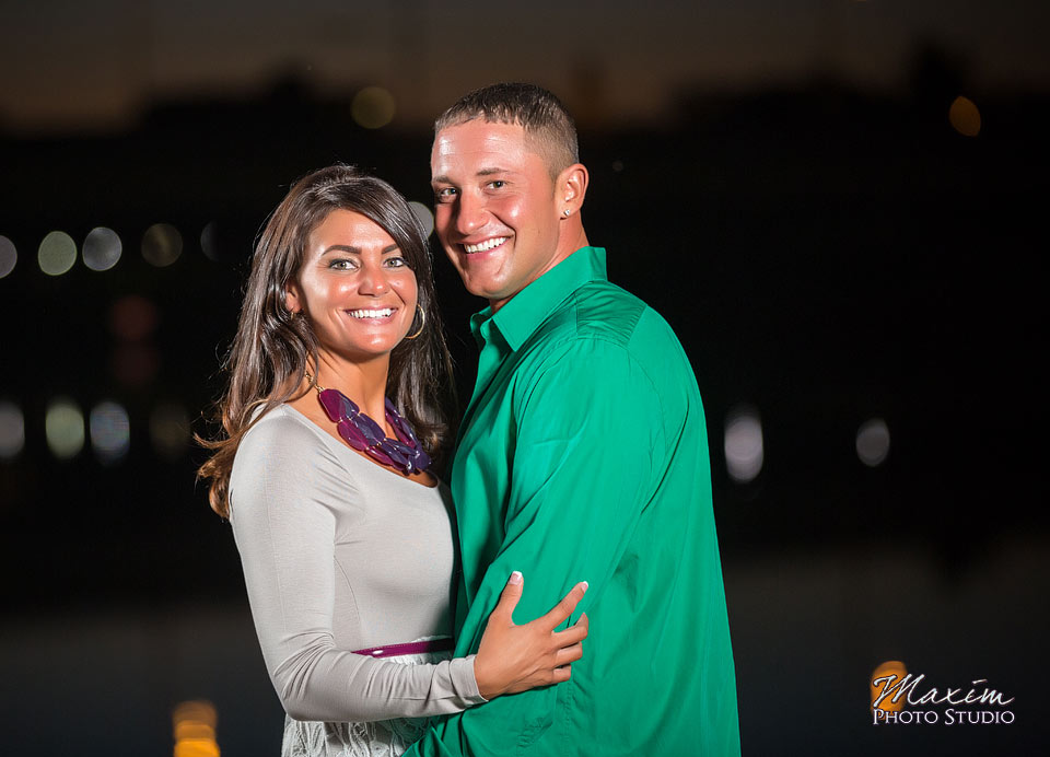 riverscape-dayton-ohio-engagement-off-camera-flash-01