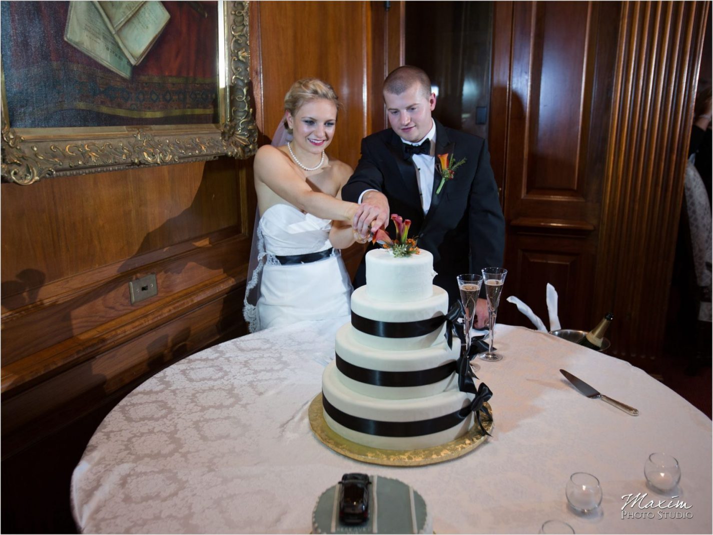 Queen City Cincinnati Wedding cake