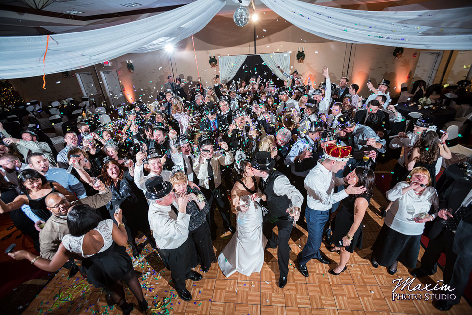 dayton-wedding-photographer-hilton-garden-inn-new-year-reception