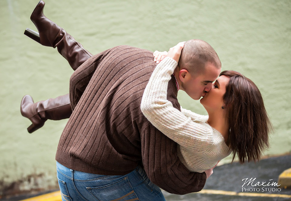 dayton-art-institute-schuster-center-wedding-engagement-27