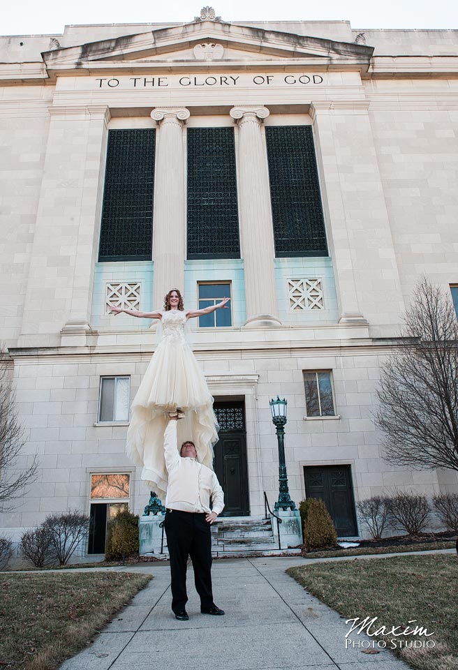 BEst Wedding Photo Ever Masonic Temple Dayton Wedding