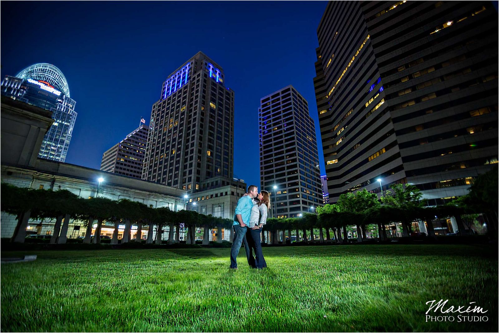 Cincinnati Wedding Photographers PG Gardens Night Engagement