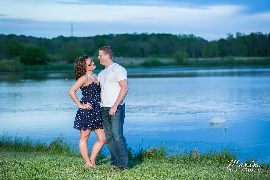 carriage hill dayton ohio engagement pictures