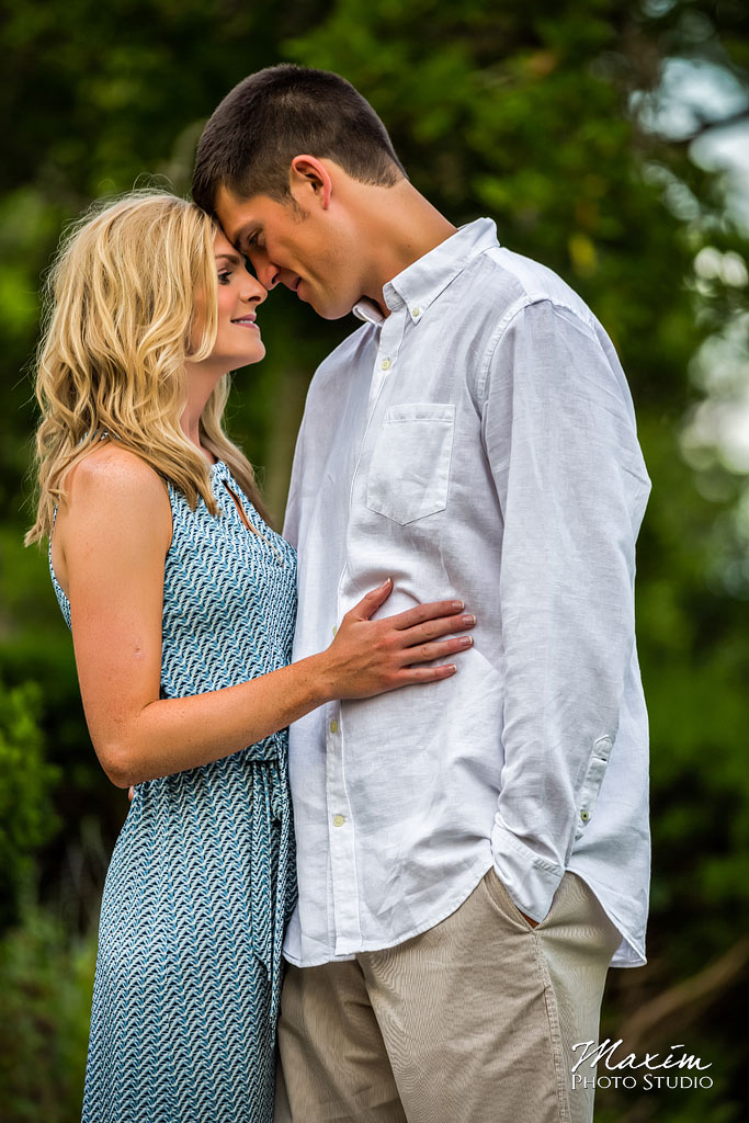 ault park engagement pictures