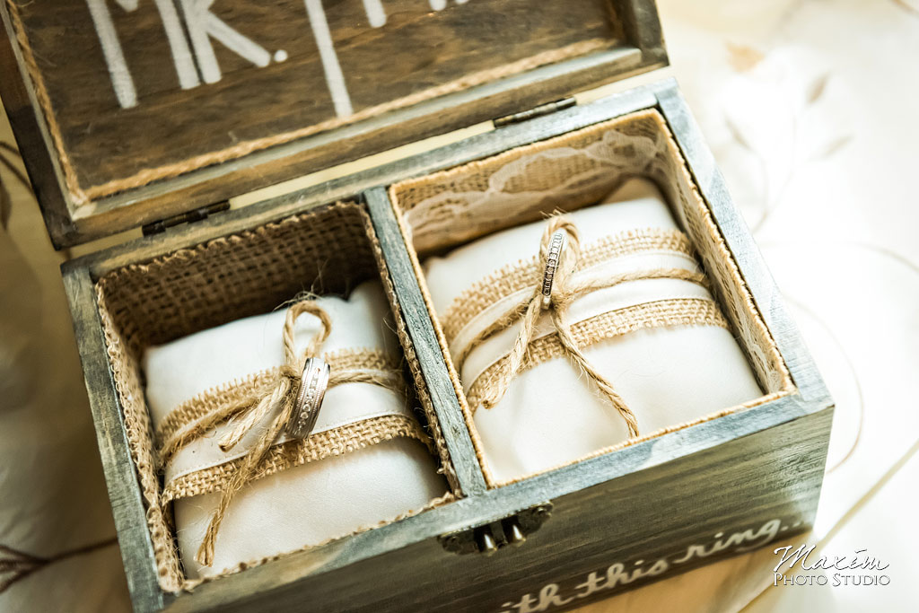 Pinnacle Golf Club wedding rings