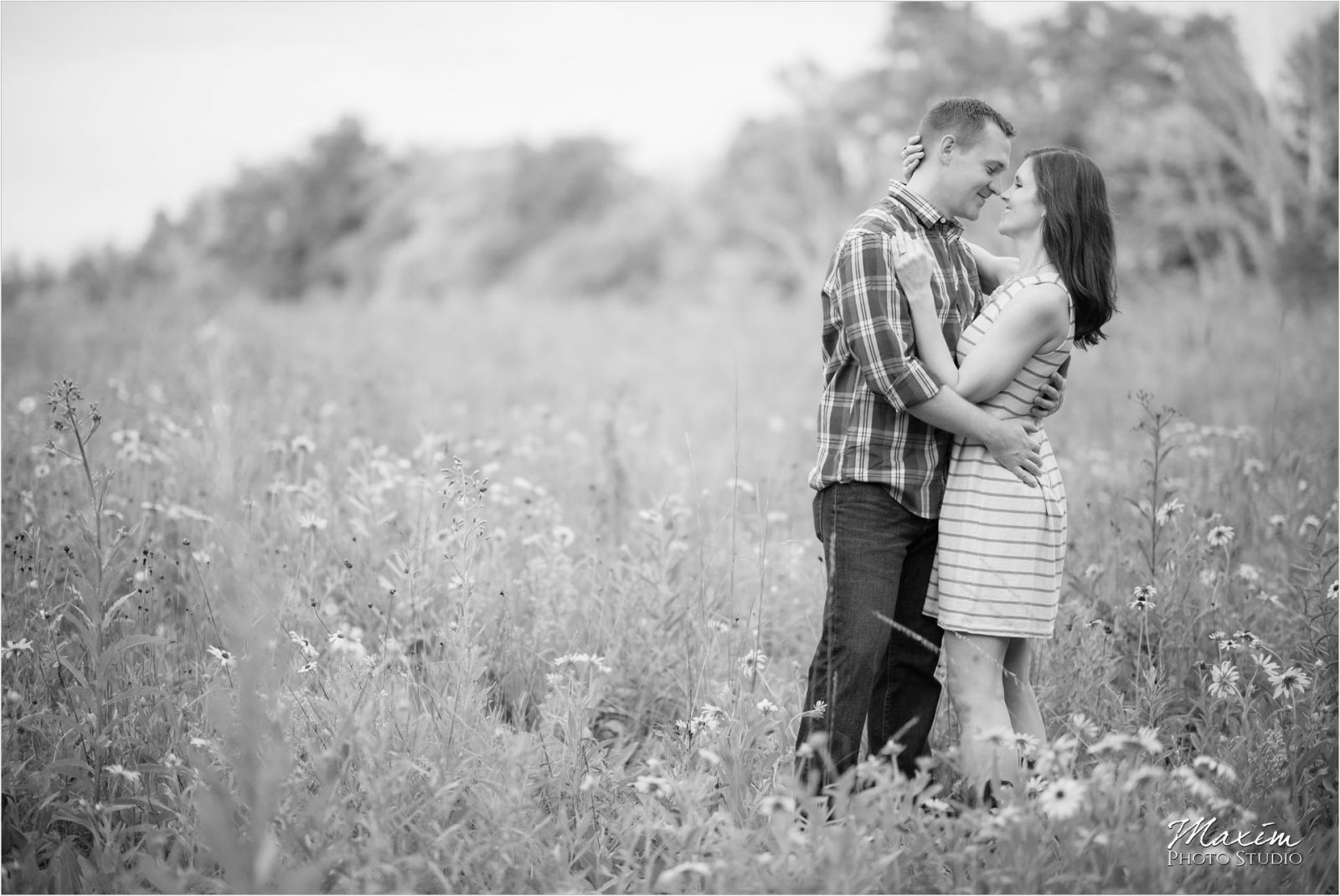 Cincinnati Wedding Photographer Nature Center Engagement