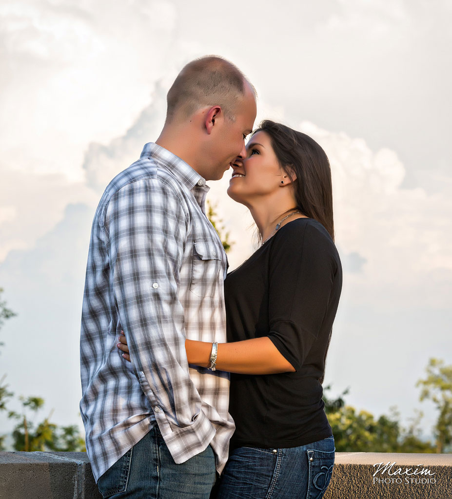 Ault-park-cincinnati-engagement-photo-02