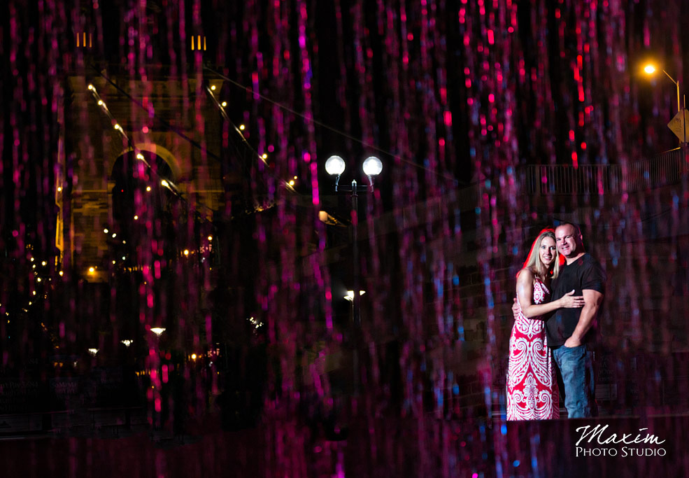 smale-riverfront-park-cincinnati-ohio-engagement-04