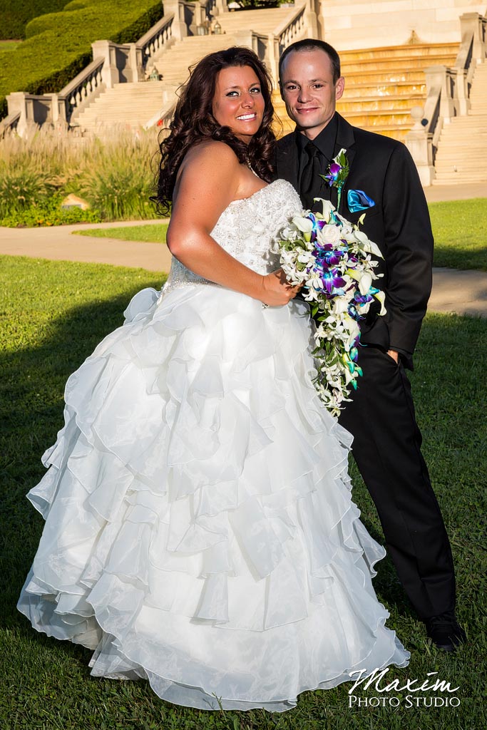 Ault Park Bride Groom Cincinnati Wedding