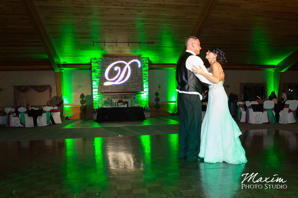 Lake Lyndsay wedding dance