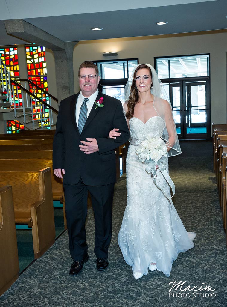 Incarnation Parish Dayton Ohio Wedding Entrance