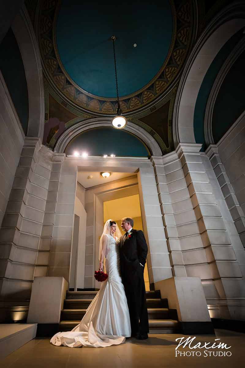 Dayton Art Institute Winter Wedding Photography Martina + David