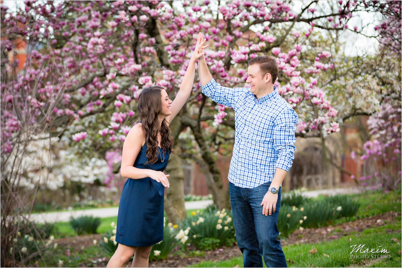 Cincinnati Wedding Photographers Eden Park Spring Engagement Bride Groom