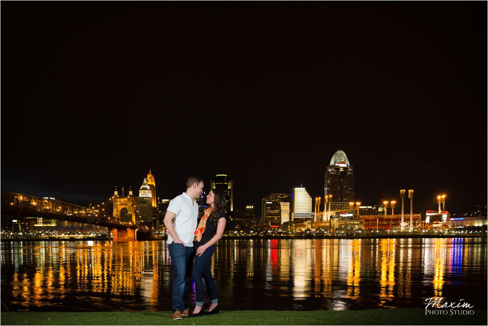 Cincinnati Overlook Wedding Photographers night Engagement Drees Pavilion