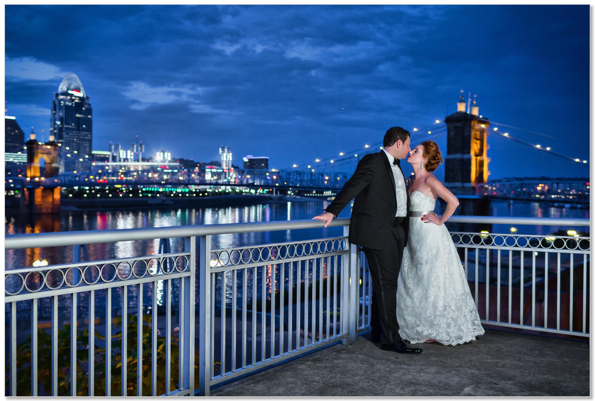 Cincinnati Marriott Rivercenter skyline roebling bridge wedding