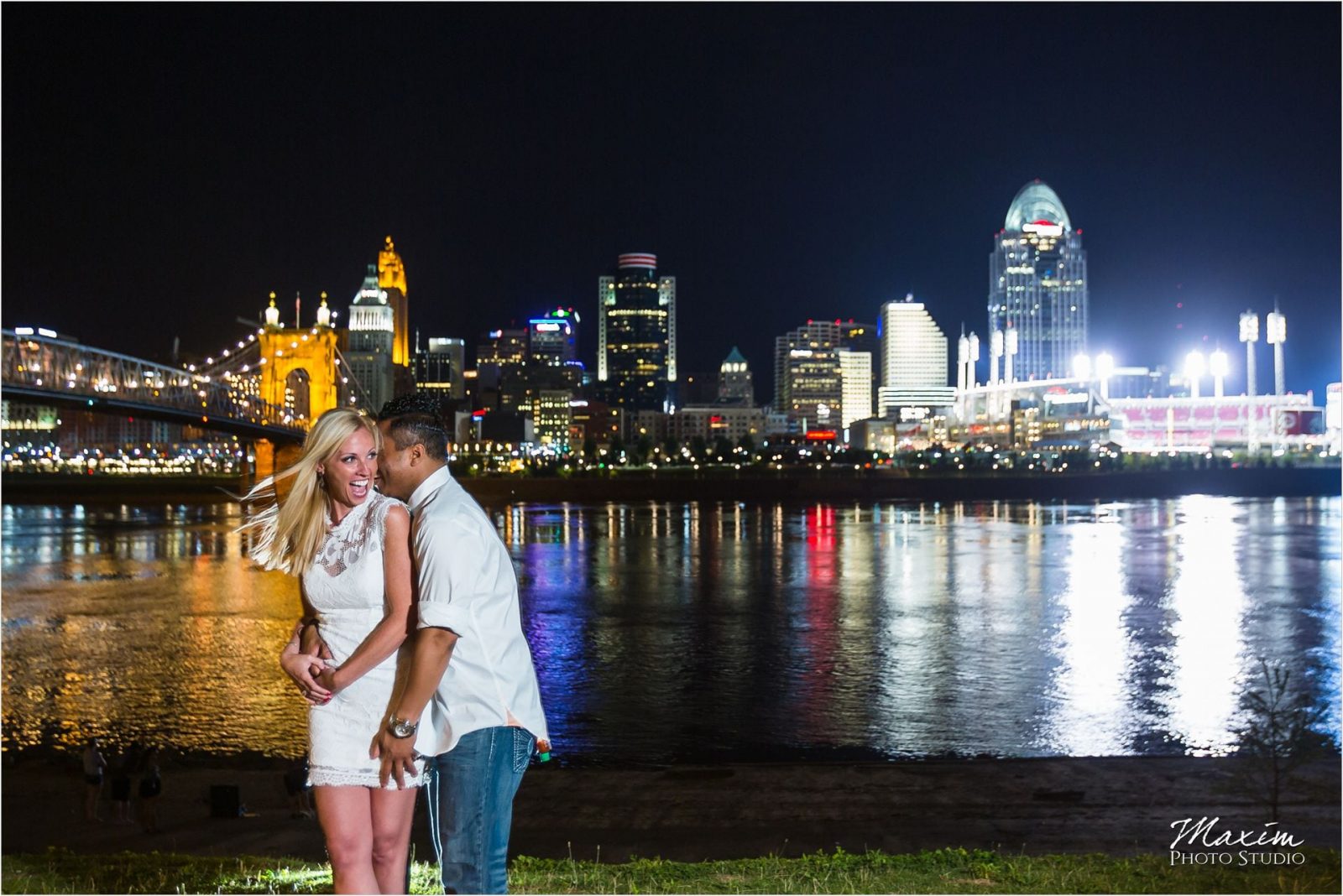 Cincinnati Wedding Photographers skyline night engagement