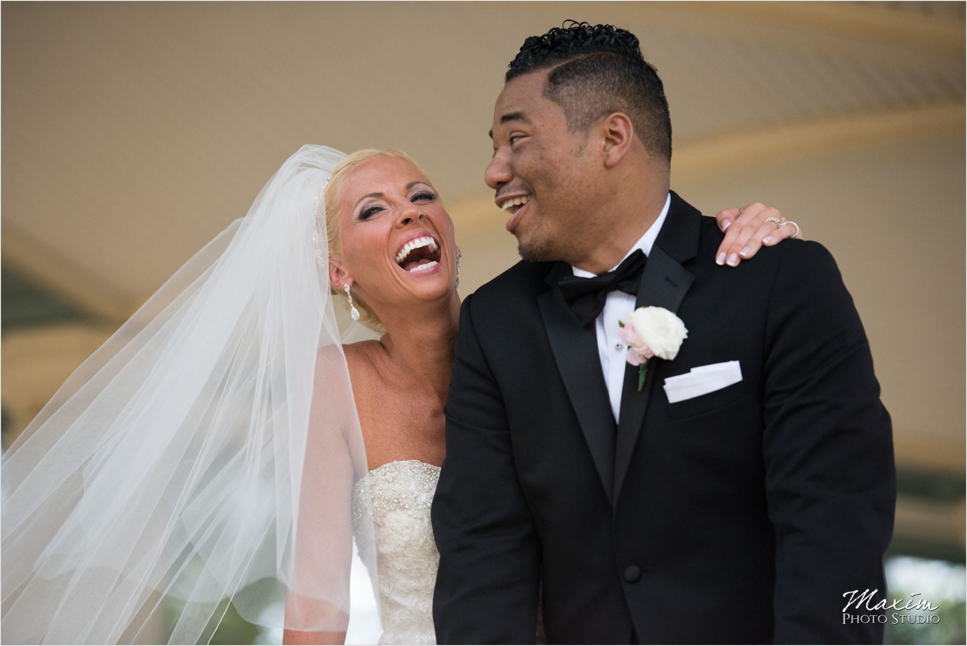 Cincinnati Wedding Photographers Music Hall Wedding