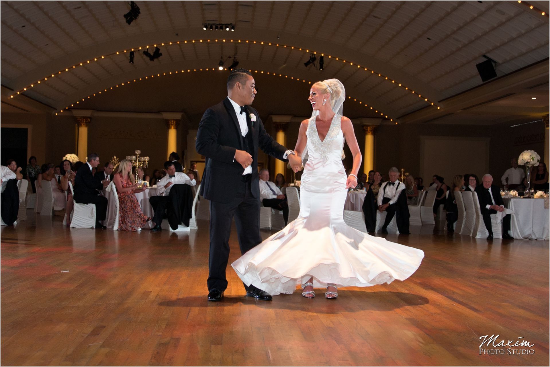 Cincinnati Wedding Photographers Music Hall Wedding Reception Bride Groom Dance