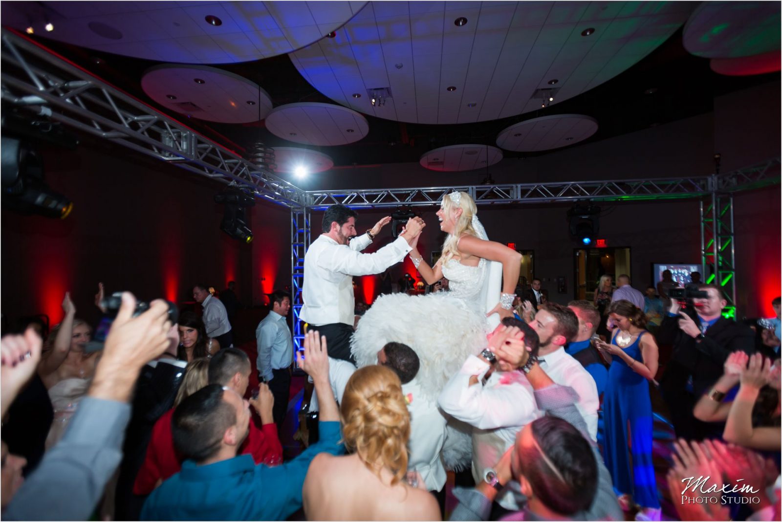 Cincinnati Wedding Photographers Sharonville Convention Center Wedding Reception