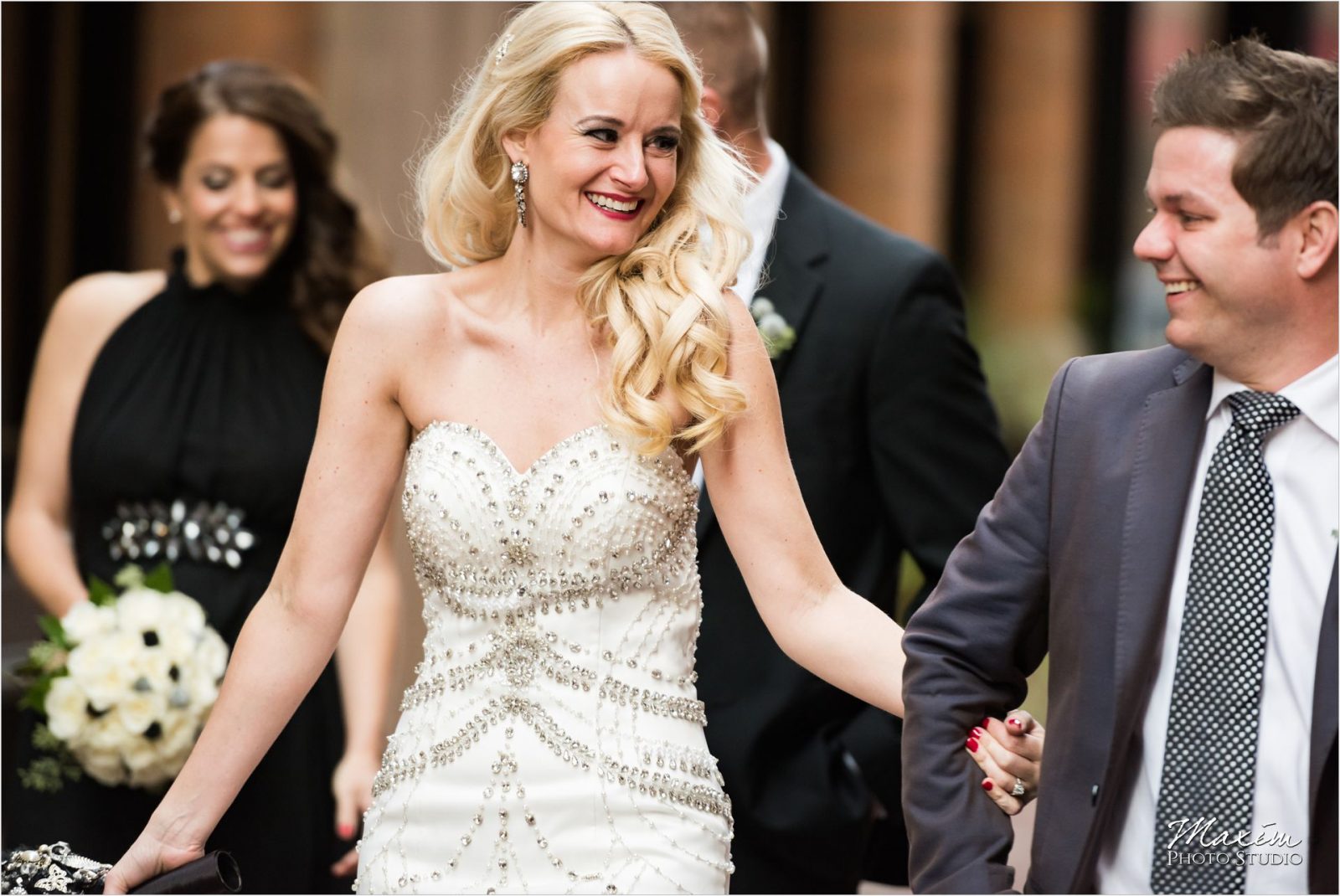 Cincinnati Wedding Photographers 21C Museum Hotel bride groom portraits
