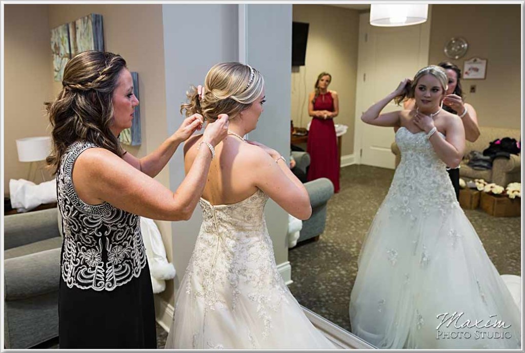 Cooper Creek Event Center Wedding Bride preparations